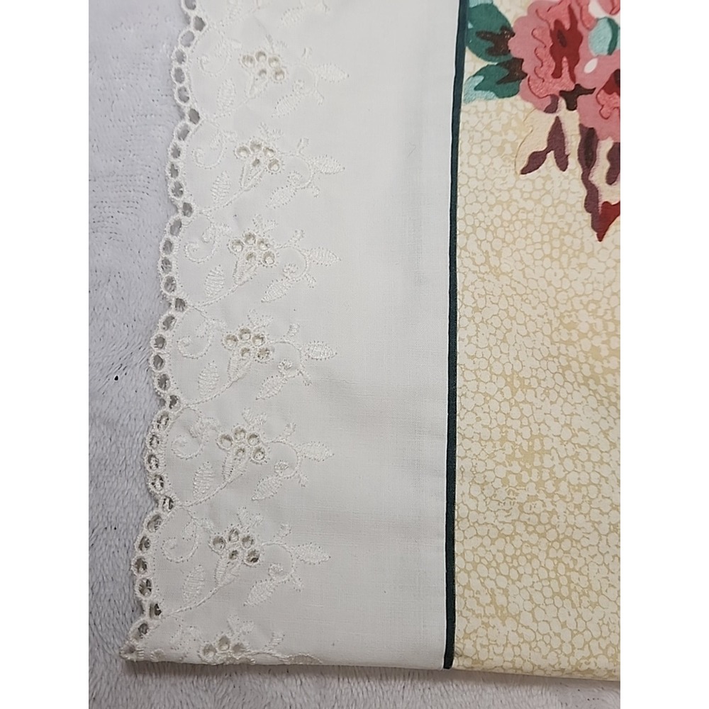 Set 2 Vintage WAMSUTTA Pillowcases King Eyelet FLORAL Supercale Yellow USA 1992 - Picture 8 of 12